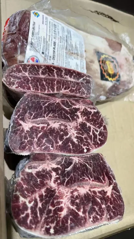 FORRES-BELTRÁN · 板腱（牡蛎肉） · 实切切面