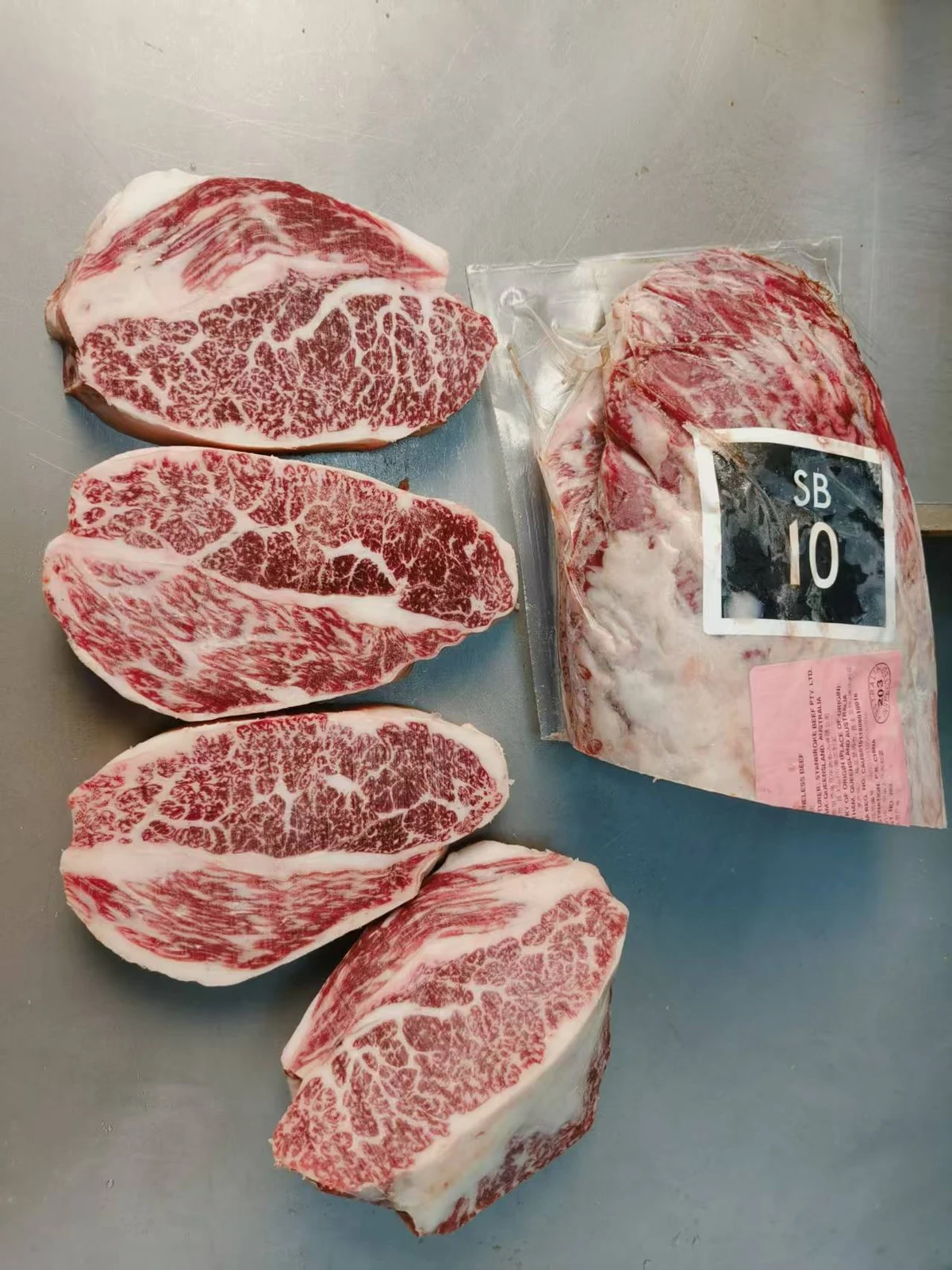 SANCHOKU · GOLD SERIES · 和牛眼肉盖选品 · 品牌等级牌